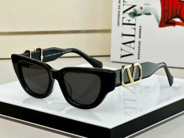 Picture of Valentino Sunglasses _SKUfw46619025fw